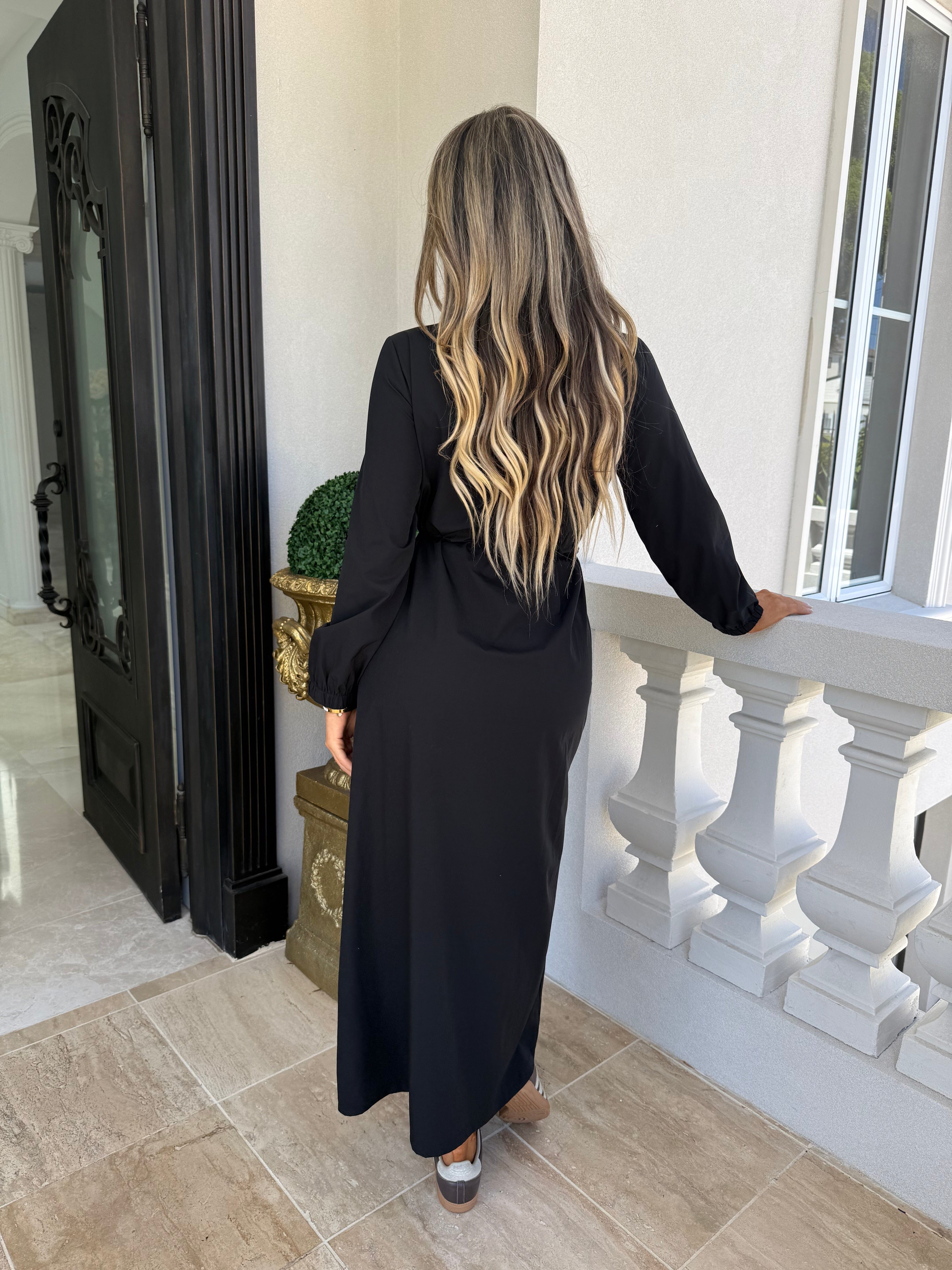 Maxi Modest Wind Breaker