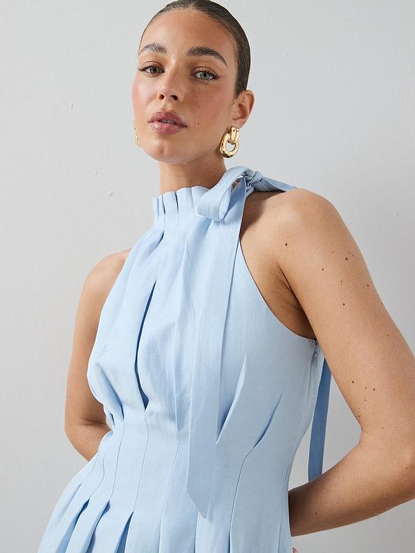 High Neck Pleat Detail Sleeveless Midaxi Dress - Blue